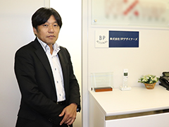 イメージ：2～3時間かけていた販売代理店向け商品研修を オンライン化しコストを軽減