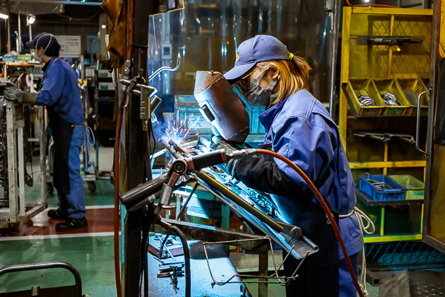 イメージ：ICTデバイス・ツール、IoTの先端を注視し、実装を考えていく01