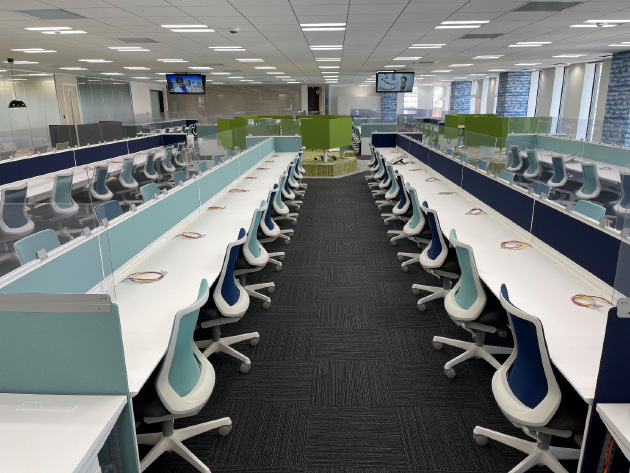 イメージ：ワークスペースを見守るため、ギガらくカメラを導入。死角のない環境でスタッフの安心感を高める02