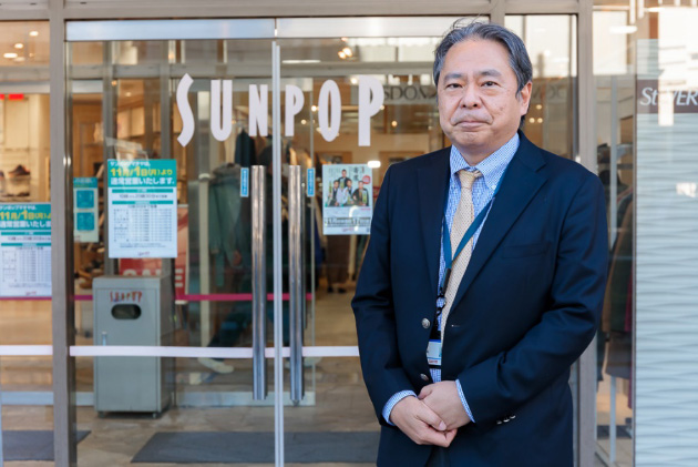 イメージ：地域の住民に愛される商業施設の安全を守る。高品質で使いやすいギガらくカメラの映像が大きな支えに