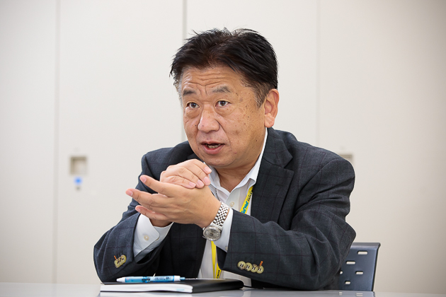 イメージ:作業を行う協力会社に貸与し、管理側は隙間時間にチェック02