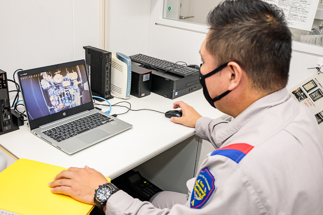 イメージ：映像と音声で現場を確認しつつ、遠隔から適切に指示が出せる-2