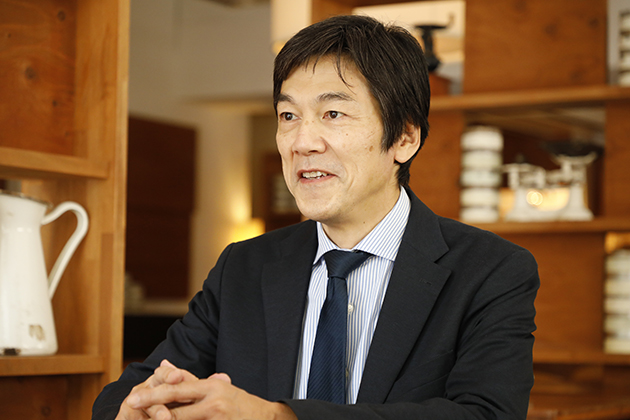 イメージ：小規模店舗を映像の力で支える、オペレーションの改善と接客の向上-02