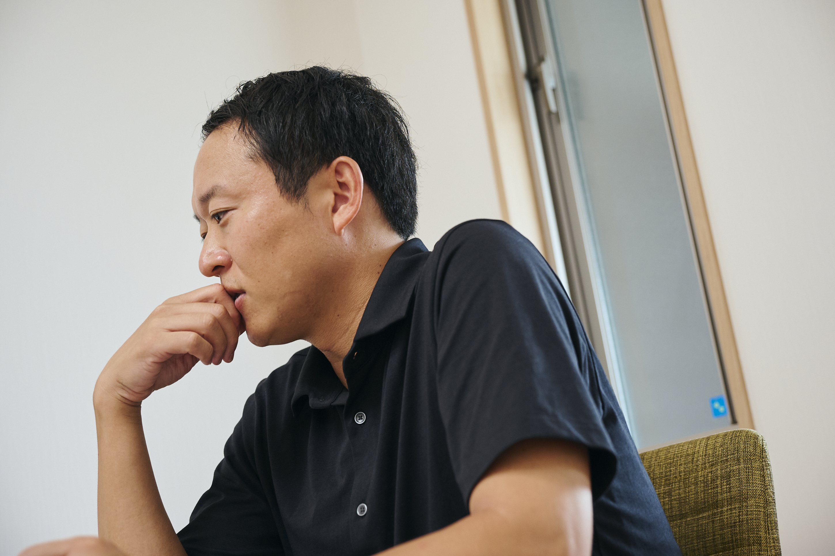 イメージ：補助金申請をスムーズにクリアし、導入・運用コストをおよそ50%に