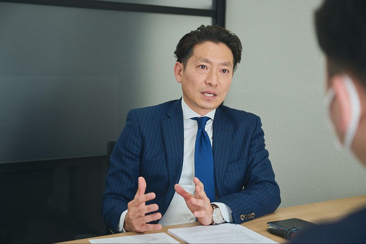 イメージ：導入決定後も、隔週のオンラインレクチャーや電話サポートで安心してクラウドサービスを導入することができた