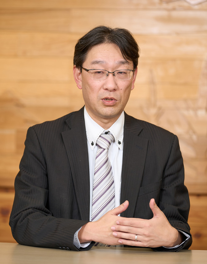 イメージ：伊那市 企画部 情報政策推進課 情報システム係 係長 下平 朋彦氏