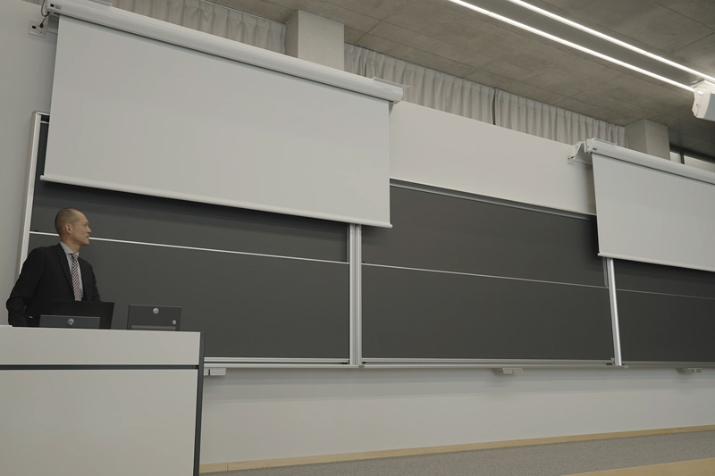 イメージ：可視範囲を数値化してスクリーンを選定