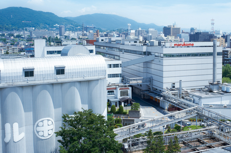 イメージ：SD-WANの安定したネットワーク品質に満足今後はクラウドを使った工場管理も推進