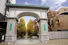 イメージ：変化に対応する、持続可能な大学へ。学生を惹きつける環境をつくり続ける