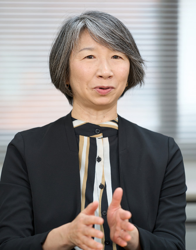 イメージ：大正大学　総合学修支援機構DAC 准教授　経営マネジメント本部 部長（情報・DX担当）　尾白 克子氏