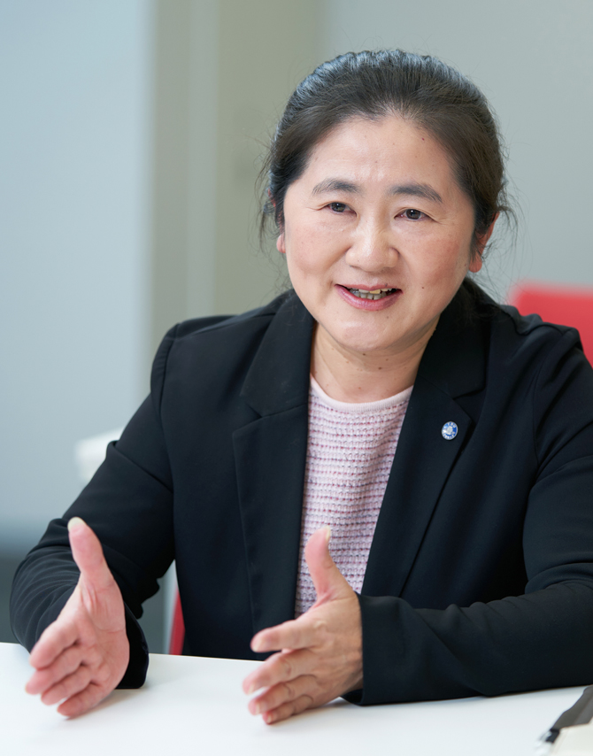 イメージ：東京電機大学　総合メディアセンター 事務部長　TDU-CSIRT（CSIRT長） 高橋 陽子氏