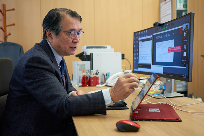 イメージ：Zoomでのオンライン授業の様子。