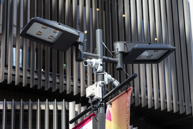 イメージ：工事・配線が不要なカメラを導入し、街路の死角をカバーする