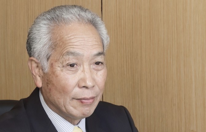 雄武町 町長 石井 友藏氏