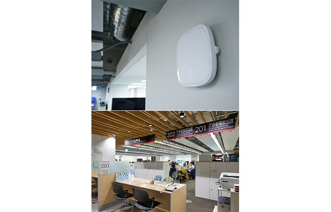 新庁舎に設置された無線LANルーター(上)。西棟2階には地域振興や街づくりの部署が入居(下)