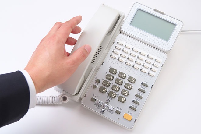 イメージ:ビジネスフォンを導入する際は、費用や機能など総合的に比較検討しましょう