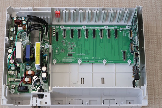 イメージ:ビジネスフォンの主装置について4項目で解説