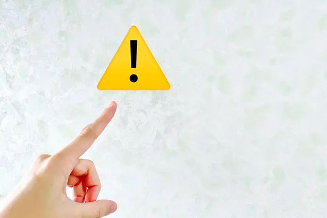 イメージ：コードレス型ビジネスフォンを導入する際の2つの注意点