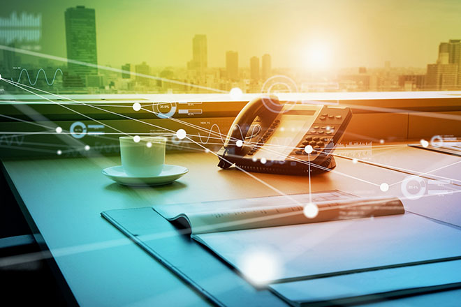 イメージ：ひかり電話で通信コスト・システムを見直す