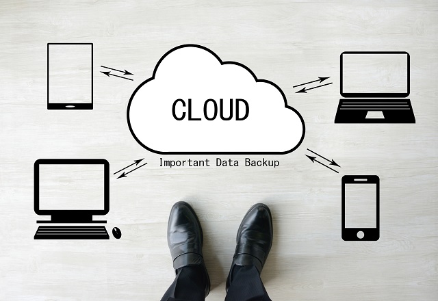 イメージ：電話機をコードレス化するなら「クラウドPBX」がおすすめ