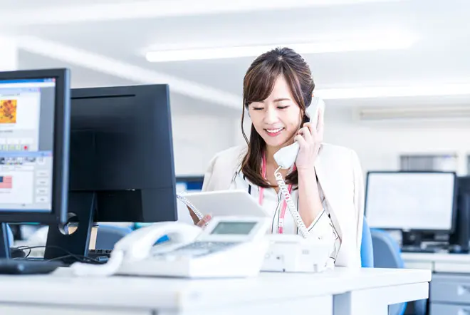 イメージ：ビジネスフォンの使い方25個を徹底解説。仕事ですぐに使える機能や操作方法を紹介