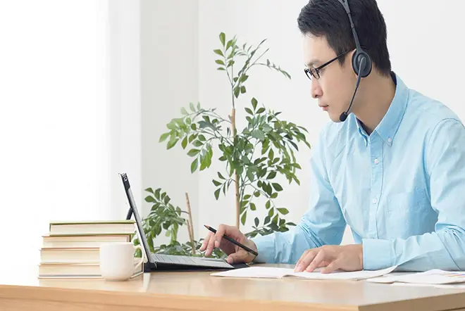 イメージ：インターネット電話のメリット・注意点4選！IP電話との違いやビジネスシーンで活用する方法を紹介