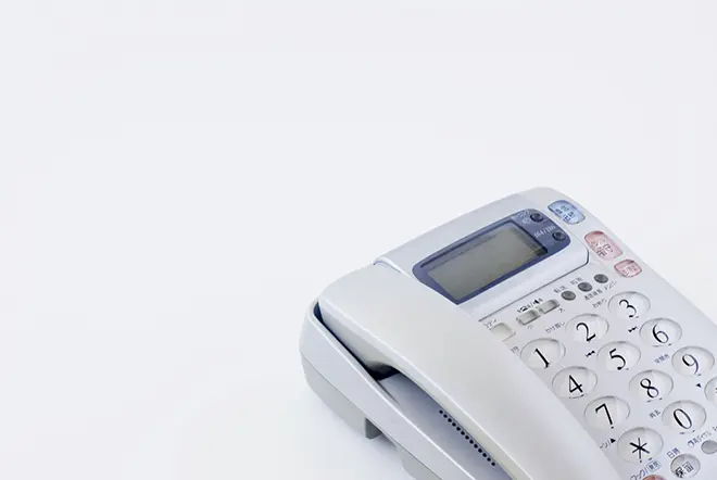 イメージ：電話機のナンバー・ディスプレイ機能のメリット4選！オフィスシーンに便利な3つのオプションも紹介
