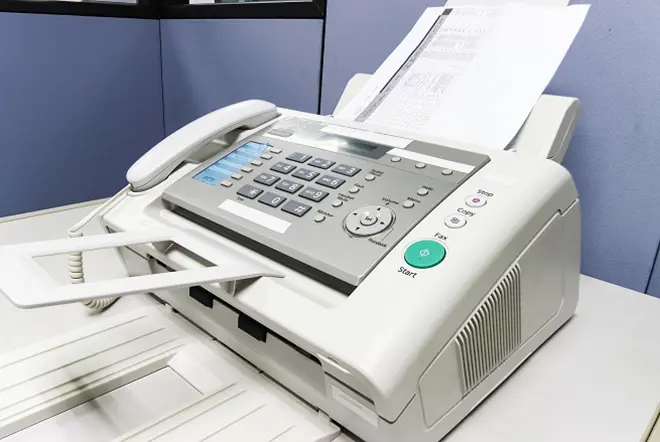 イメージ：【2025年版】FAX付き電話機のメリット・デメリット7選！おすすめのサービスも紹介