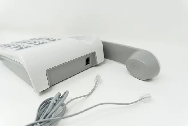 イメージ：【保存版】電話線を延長する3つの方法！4つのケーブルの種類と2つの注意点も解説