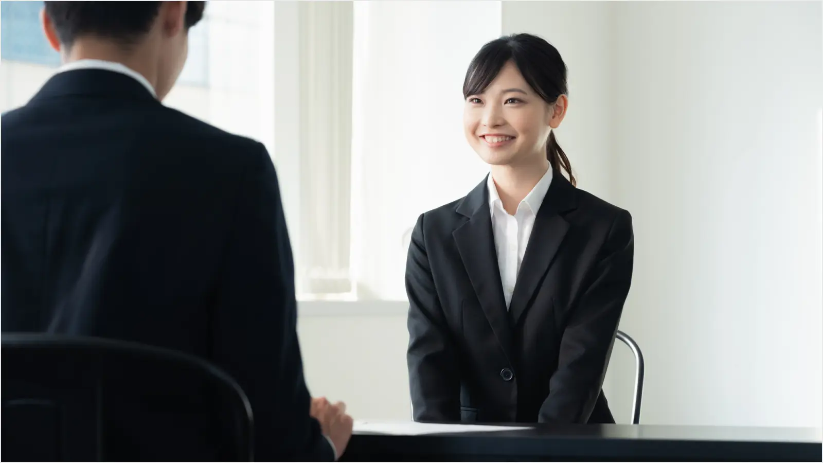 イメージ：雇用契約とは？締結の流れや法令遵守の観点で抑える4つの視点も解説