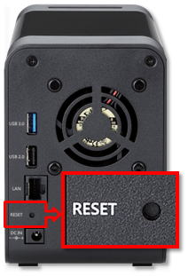 イメージ:NAS本体のリセットボタンを押す-01