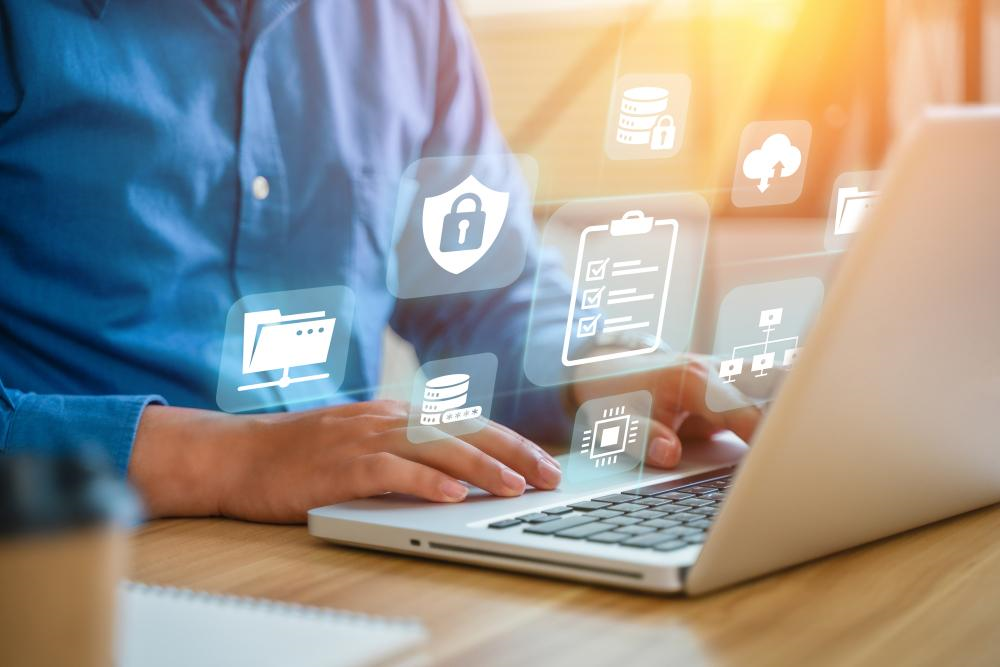 イメージ:ユーザーが徹底して行うべき情報漏洩リスクに対する対策