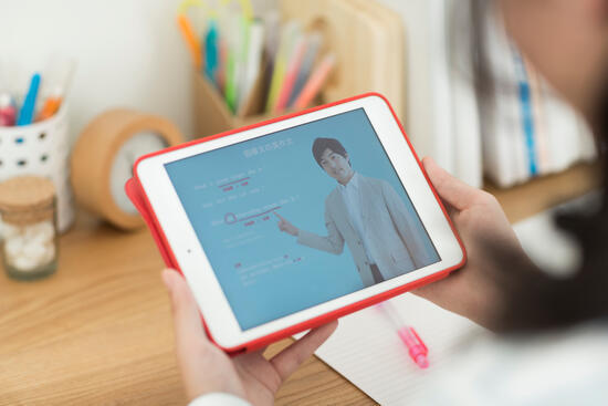 イメージ：オンラインスクール運営に必要な機材・ツール