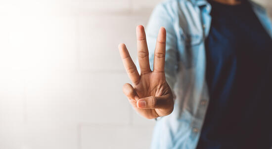 イメージ：【厳選】金融業界向けにおすすめのeラーニングシステム3選