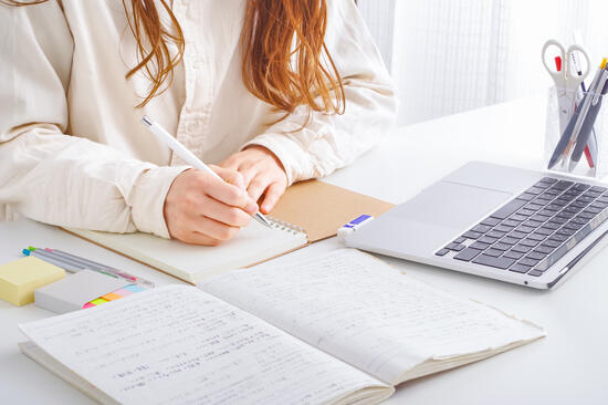 イメージ：eラーニングで資格は取得できる？