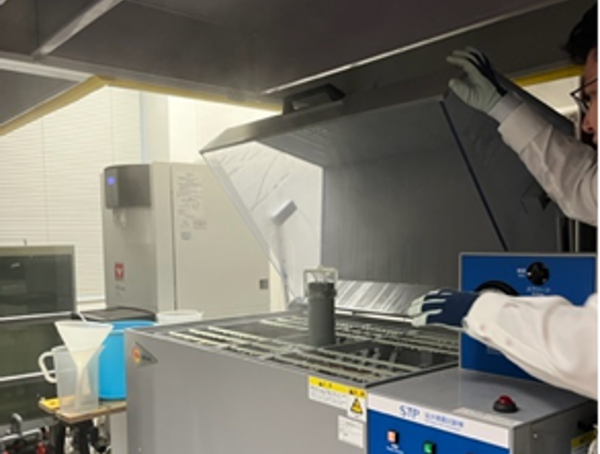 イメージ:塩水噴霧試験機