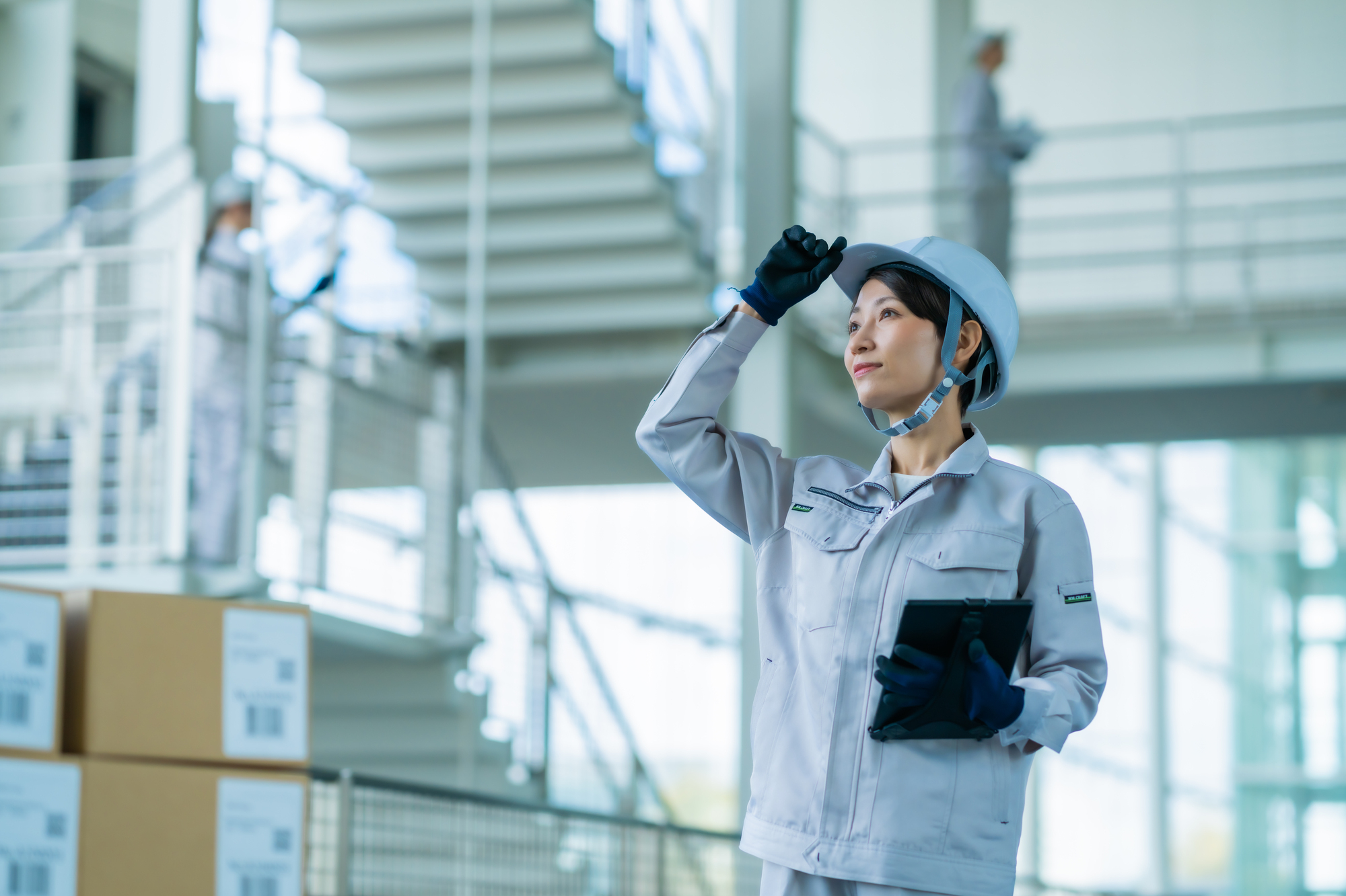 イメージ:AI・ロボットを導入して業務効率を加速させる