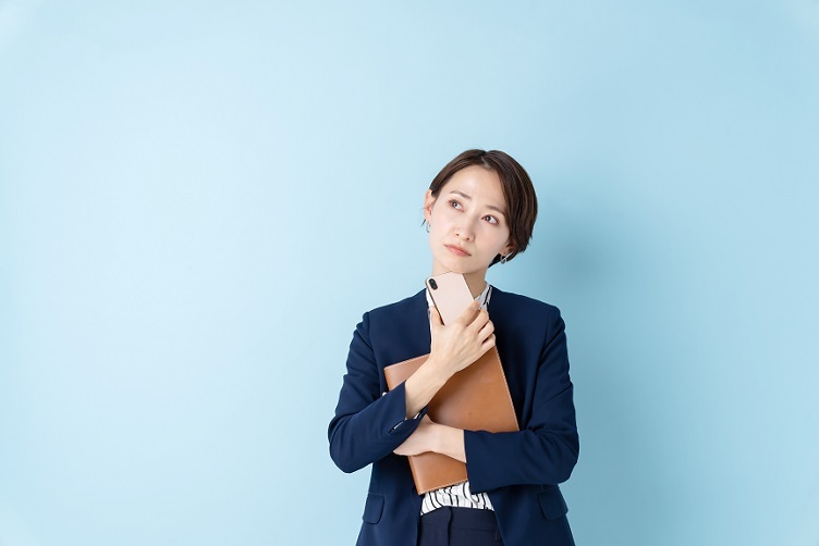 イメージ：収入印紙ってどこで買えるの？土日に購入が可能な施設や施設の特長を解説！