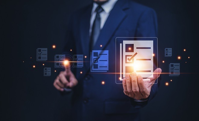 イメージ：経費精算の問題は「おまかせ はたラクサポート」で解決！