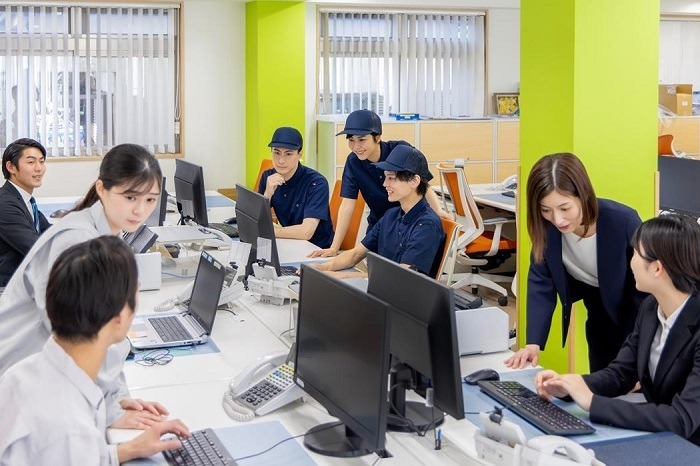 イメージ：顧客管理システム（CRM）とは？クラウド型とオンプレミス型の違いも解説