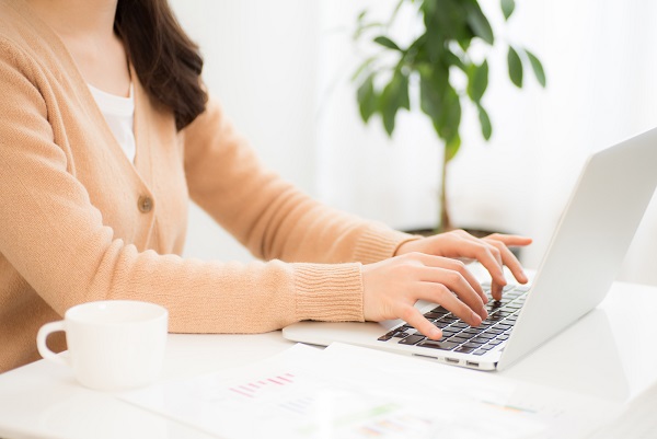 イメージ：データ入力業務を自動化する上で必要な4つのポイント