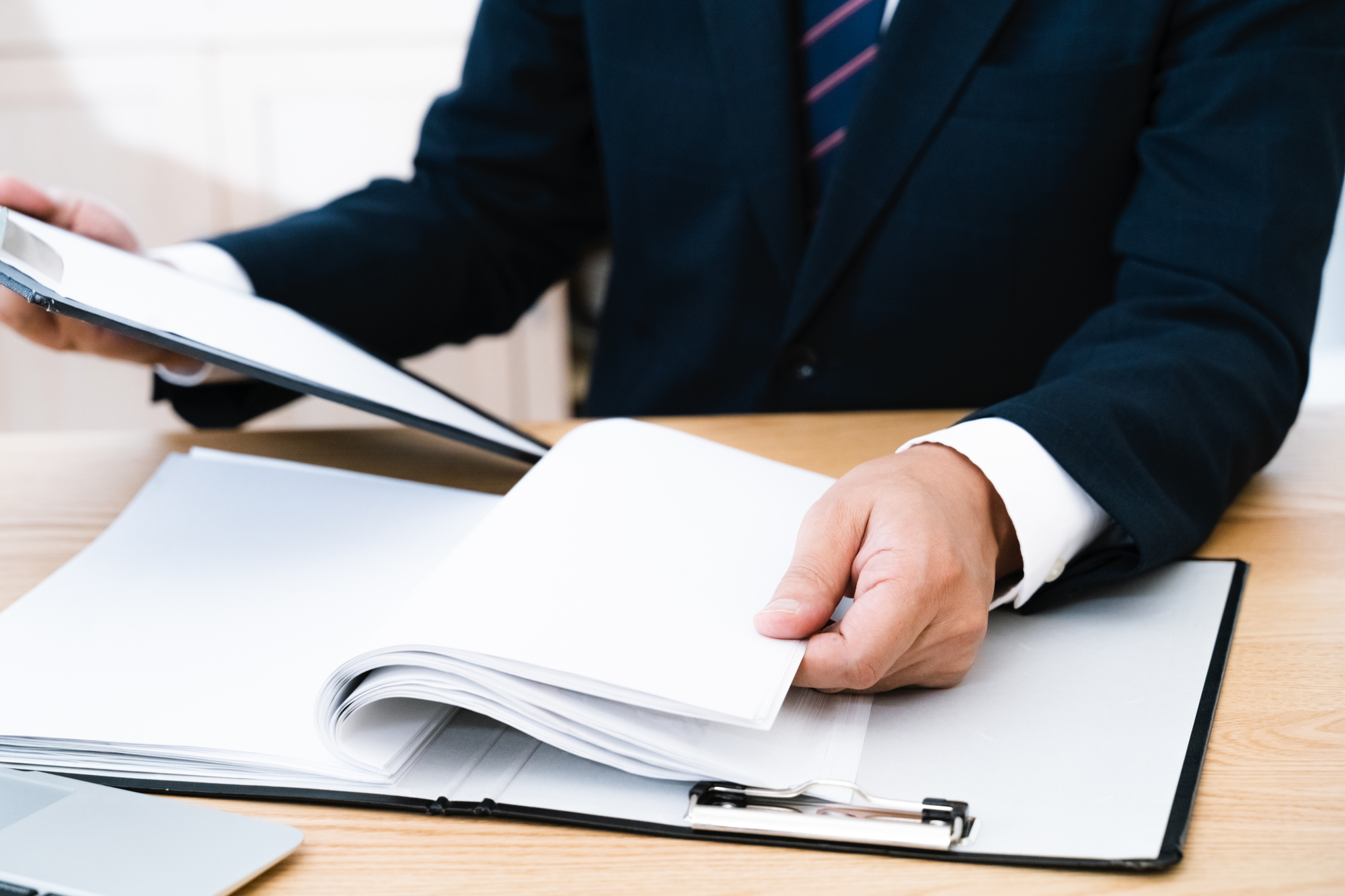 イメージ：インボイス制度で売り上げ1000万円以下の個人事業主はどうなる？影響や対策をわかりやすく解説