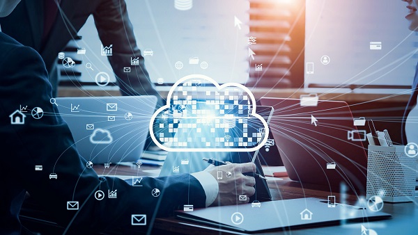 イメージ：ITインフラはオンプレミス型とクラウド型の2種類