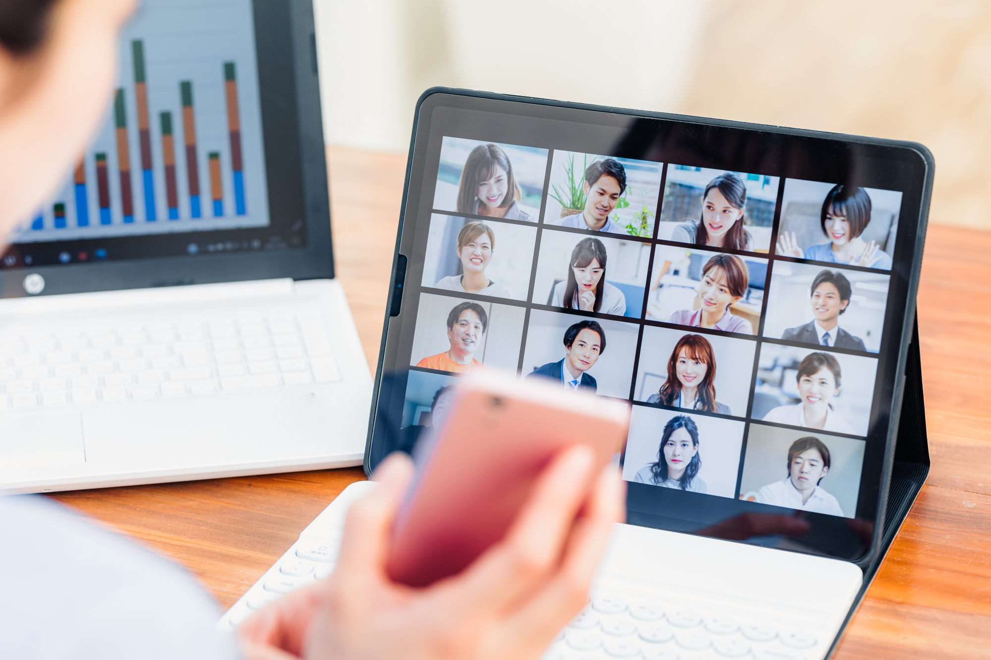 イメージ：ペーパーレス化のデメリット3つ