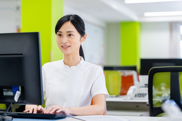 イメージ:医療機関でRPAを導入する3つのメリット