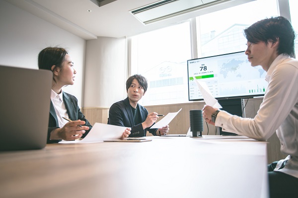 イメージ：２．RPAとVBAの7つの違い