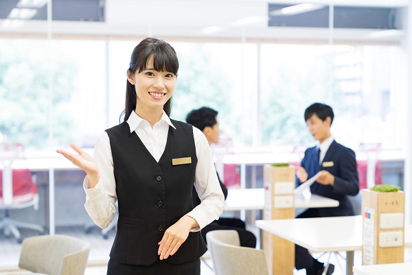 イメージ：コストを抑えて業務効率化を目指すなら「freee会計 for おまかせ はたラクサポート」がおすすめ