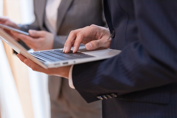 イメージ:発注業務の効率化につながるシステムを選ぶ5つの観点