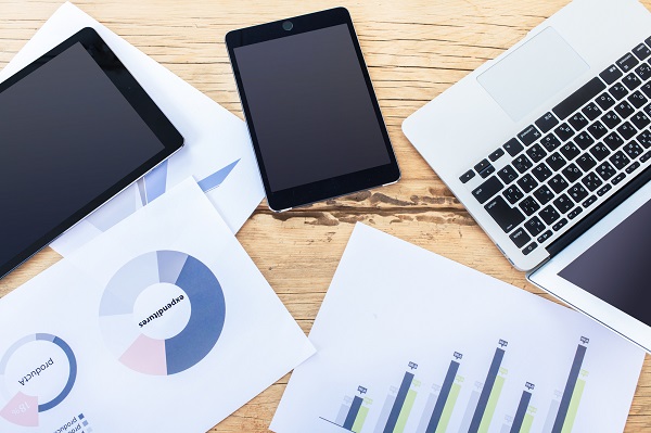 イメージ:不動産業務の効率化にはITシステムの導入が効果的