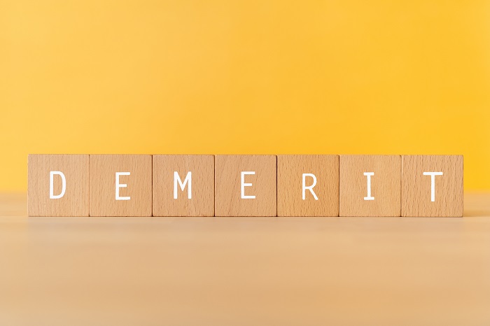 イメージ：ワークフローシステム導入のデメリット2選